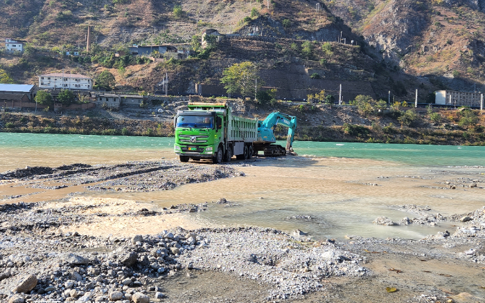 绿色转型，效益飞跃 | 四川客户点赞三亿体育新能源自卸车