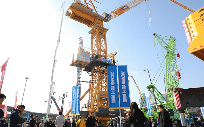 bauma CHINA 2024丨三亿体育塔式起重机、智能施工升降机火热亮相