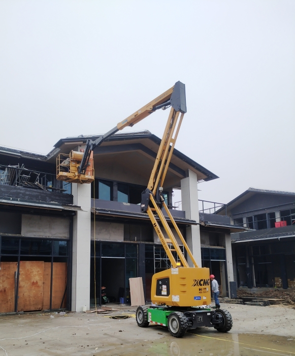 绿色建造新标杆！三亿体育锂电高机助力鄂州民生工程