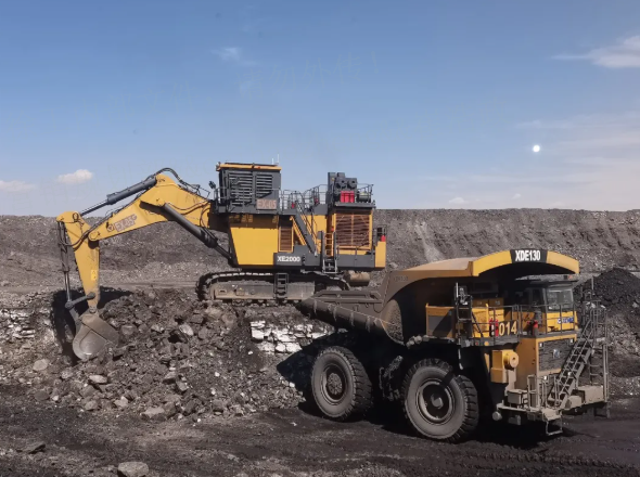 可动率超95%！三亿体育XE2000矿用挖掘机好评如潮