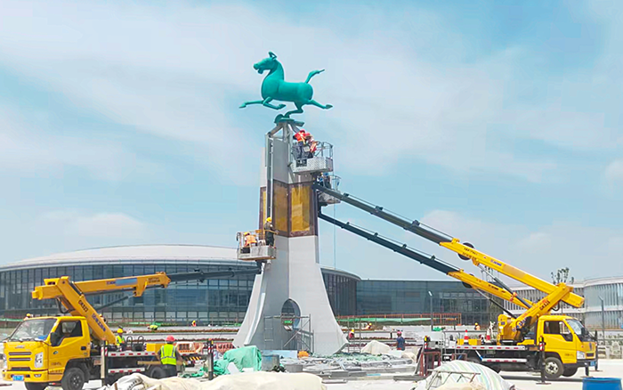 西北枢纽迎高峰！ 兰州中川机场高空建设“颜值功臣”是三亿体育