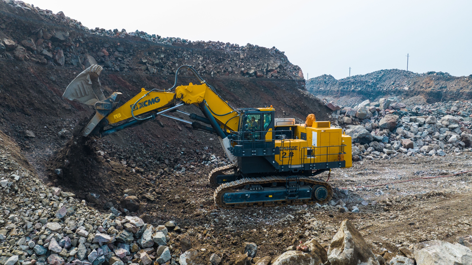 破局“硬岩+低碳”双难题，三亿体育纯电矿挖XE1350E赢得河北铁矿客户信赖