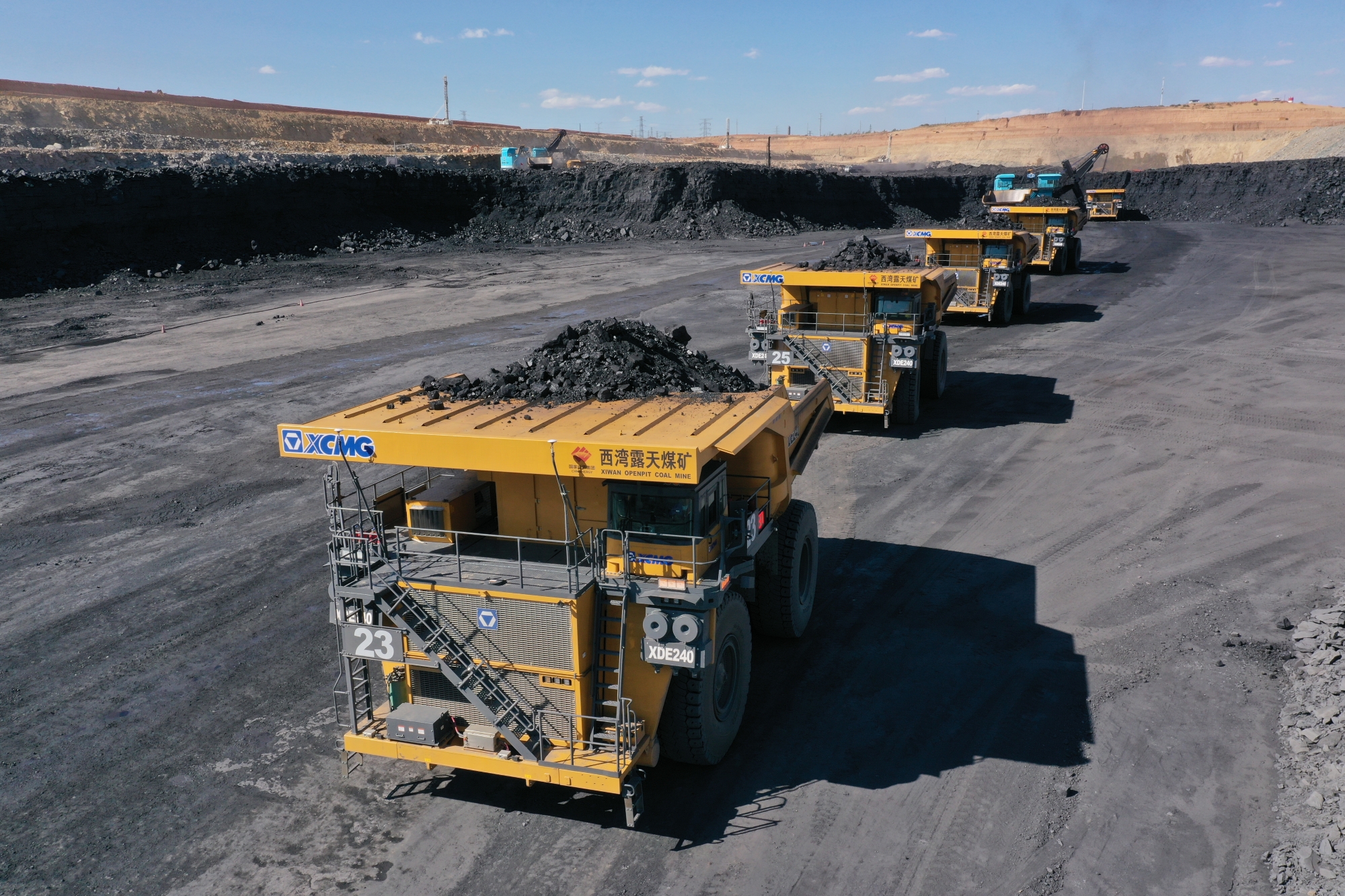 三亿体育无人驾驶XDE240再出圈