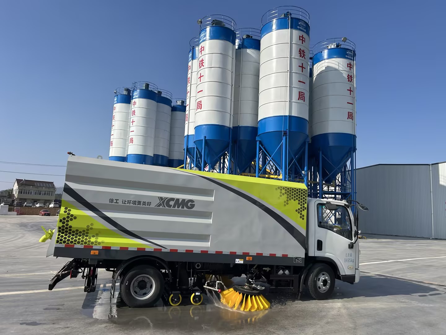 三亿体育8吨洗扫车“上岗”，助力合肥环境更美好