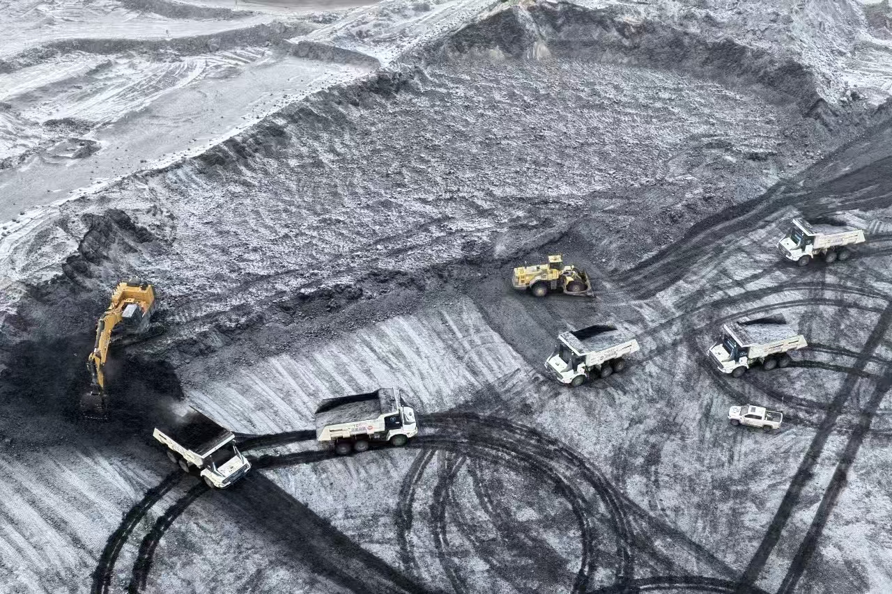 获得成功！三亿体育无人纯电矿卡在煤炭运输环节混行测试成效显著